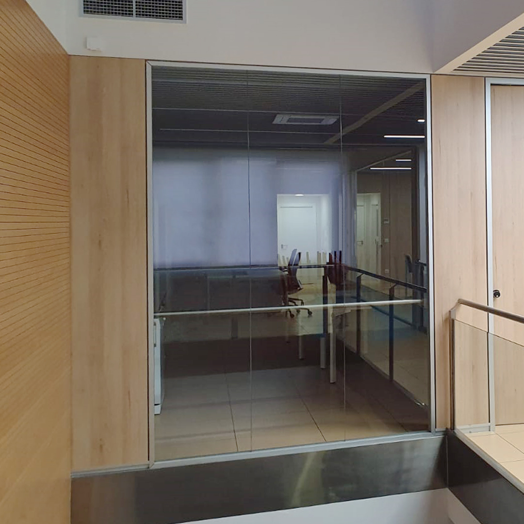 protecnics_global_mampara_office
