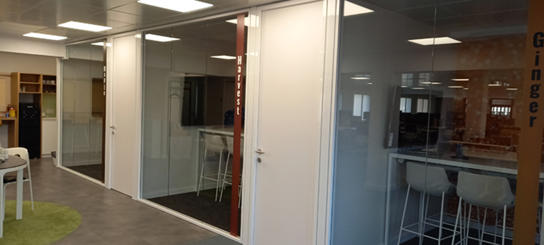 mampara_oficina_office_lacado_blanco